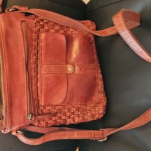 Vilenca Holland Brown Leather Crossbody Bag
